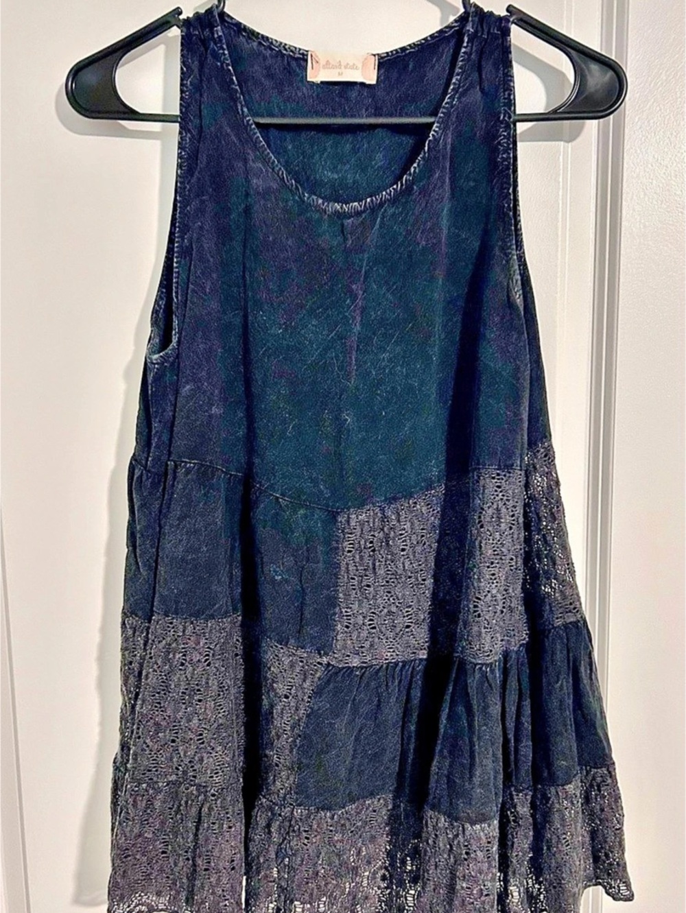 Altar’d State Black Lace Panel long tank tunic Size Medium Like New